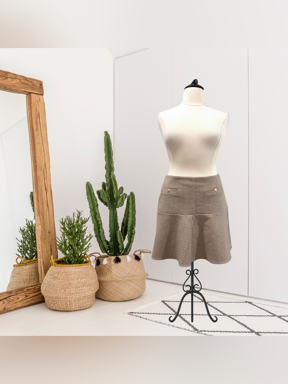 LOFT Plaid Flounce Skirt